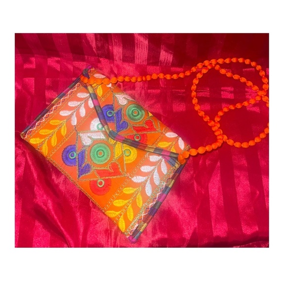 Colorful Embroidered Crossbody Envelope Clutch - Picture 1 of 6